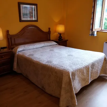 게스트하우스 Monteverde Onís