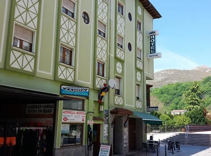 Monteverde Gasthuis Onís